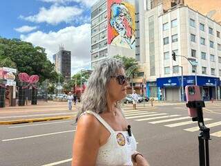 "Chega de covardia": mulheres vão às ruas no Centro contra o feminicídio "Chega de covardia": mulheres vão às ruas no Centro contra o feminicídio