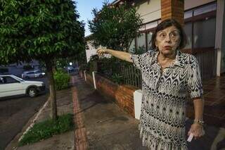 Rotatória que virou pracinha ganhou apelido cômico e carregado de interrogações Rotatória que virou pracinha ganhou apelido cômico e carregado de interrogações