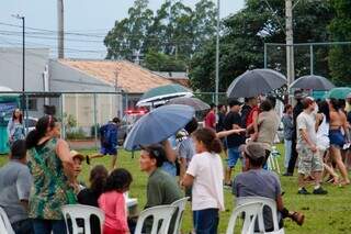 Festa lota Moreninhas sob chuva e reforça sensação de cidade na Capital Festa lota Moreninhas sob chuva e reforça sensação de cidade na Capital