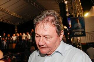 Festa tem anúncio de retomada das obras de asfalto e do acesso às Moreninhas Festa tem anúncio de retomada das obras de asfalto e do acesso às Moreninhas