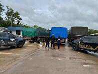 PF apreende 75 toneladas de insumo qu&iacute;mico para produ&ccedil;&atilde;o de coca&iacute;na na fronteira