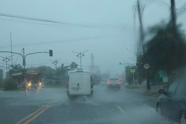 Chuva passa de 50 mm em MS nas &uacute;ltimas 12 horas e Estado segue em alerta