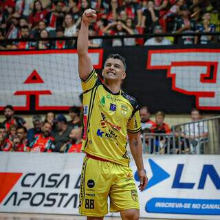 Marcênio marca no fim e garante empate do Jaraguá com Corinthians Marcênio marca no fim e garante empate do Jaraguá com Corinthians