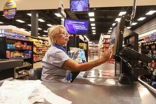 Patrões recorrem até a prêmios por assiduidade para evitar sumiço do serviço Patrões recorrem até a prêmios por assiduidade para evitar sumiço do serviço