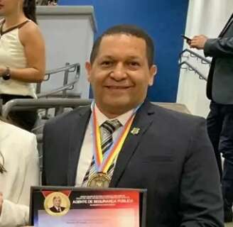 Diretor &eacute; afastado ap&oacute;s entrar com caixas de bebidas em pres&iacute;dio