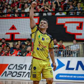 Marc&ecirc;nio marca no fim e garante empate do Jaragu&aacute; com Corinthians