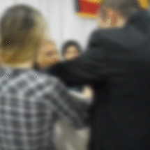 Pastor que prometia reconstruir seios &eacute; condenado por estelionato