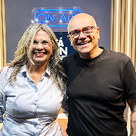 TÁON: Ela herdou a oficina do avô e criou um legado