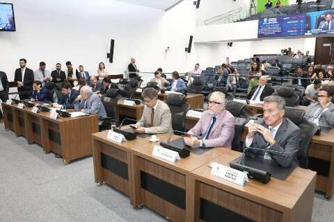 Deputados autorizam ades&atilde;o a programa federal para negociar R$ 7,5 bilh&otilde;es