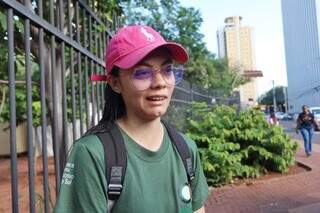 Passageiros se preparam para recorrer a caronas e aplicativos em caso de greve Passageiros se preparam para recorrer a caronas e aplicativos em caso de greve