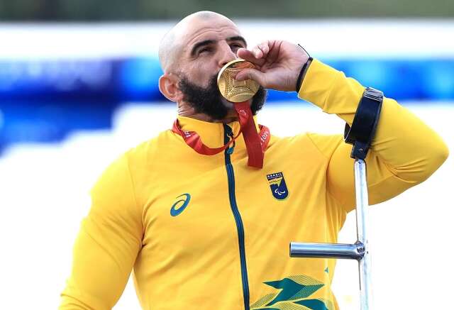 Fernando Rufino &eacute; eleito melhor atleta de canoagem em premia&ccedil;&atilde;o Paral&iacute;mpica