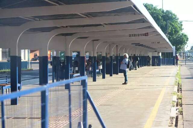 Investiga&ccedil;&atilde;o sobre paralisa&ccedil;&atilde;o que reteve &ocirc;nibus nas garagens &eacute; arquivada