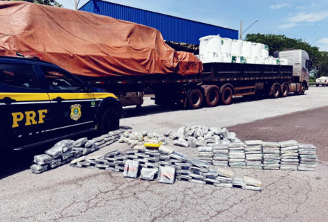 Comboio com ureia escondia coca&iacute;na, skunk e haxixe na BR-262