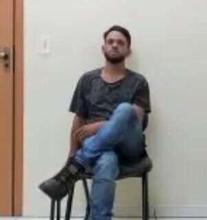 “Fiquei nervoso”, diz vendedor preso por tentar esfaquear cliente em chiparia “Fiquei nervoso”, diz vendedor preso por tentar esfaquear cliente em chiparia