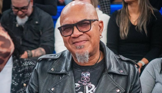Ícone do punk brasileiro passa por cirurgia de emergência na Capital Ícone do punk brasileiro passa por cirurgia de emergência na Capital