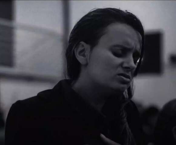 Motociclista morta ap&oacute;s bater em capivara foi atropelada pelo marido