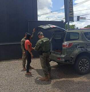 “Dama do Crime”, liderança feminina do PCC é presa na Nhanhá “Dama do Crime”, liderança feminina do PCC é presa na Nhanhá