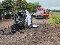 Mulher e filha de 3 anos morrem em acidente entre tr&ecirc;s ve&iacute;culos