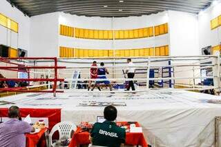 Em alta novamente, boxe ganha espaço nos ringues e arquibancadas da Capital Em alta novamente, boxe ganha espaço nos ringues e arquibancadas da Capital