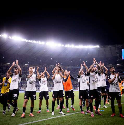 Corinthians vence Cruzeiro e vai &agrave; final da Copa do Brasil
