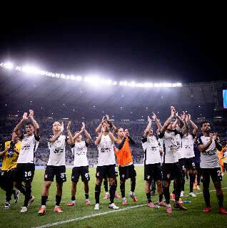 Corinthians vence Cruzeiro e vai &agrave; final da Copa do Brasil