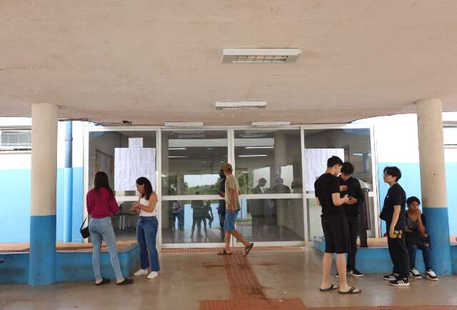 Falta de documentos e erro no local eliminam estudantes do vestibular