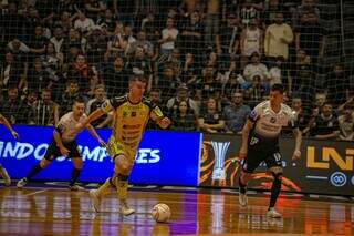 Decisivo na final, Marcênio se torna bicampeão nacional de futsal no Jaraguá Decisivo na final, Marcênio se torna bicampeão nacional de futsal no Jaraguá