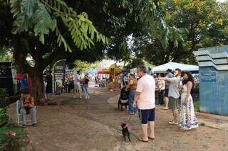 Após confusão, público defende feira cultural e diz que evento valoriza o bairro Após confusão, público defende feira cultural e diz que evento valoriza o bairro