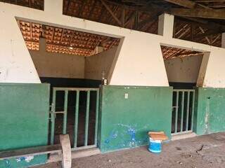 Dono de marca com ternos a R$ 7 mil mantinha trabalhadores em currais Dono de marca com ternos a R$ 7 mil mantinha trabalhadores em currais