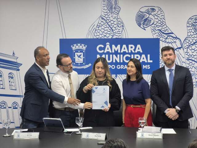 Vereadores defendem romper contrato com Cons&oacute;rcio ap&oacute;s greve de motoristas