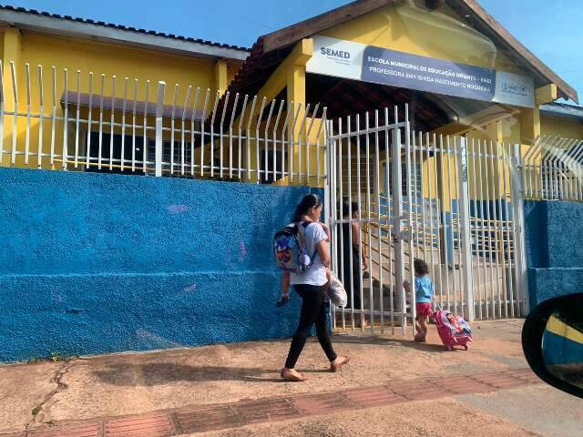 Greve de motoristas afeta creche e pais s&atilde;o orientados a voltar para casa
