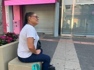 Sem ônibus, trabalhadores recorrem até a carona de ex para chegar ao serviço Sem ônibus, trabalhadores recorrem até a carona de ex para chegar ao serviço