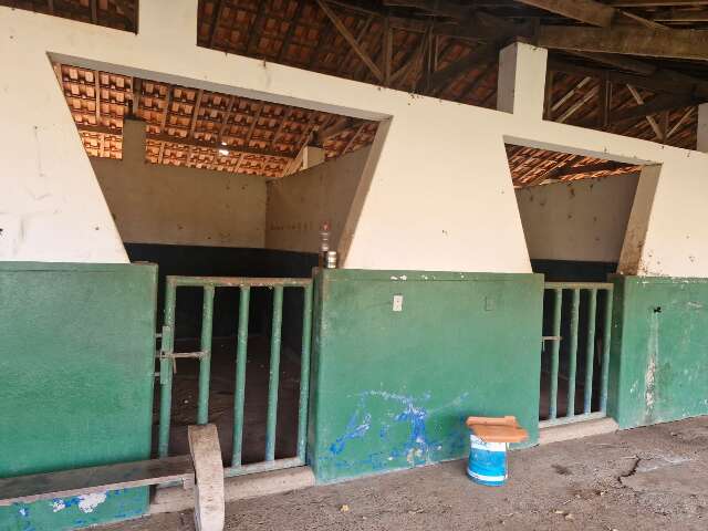 Loja com ternos a R$ 7 mil est&aacute; envolvida em den&uacute;ncia de trabalho escravo em MS