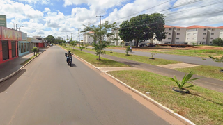 Homem é encontrado desacordado em avenida com facadas no rosto e pescoço Homem é encontrado desacordado em avenida com facadas no rosto e pescoço