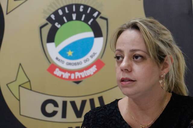 Delegada assume papel al&eacute;m da pol&iacute;cia ao orientar jovens sobre cursos gratuitos