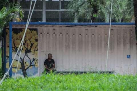 Segundo dia de greve de motoristas de &ocirc;nibus e chuva encarecem corridas por app