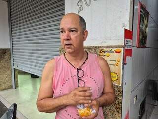 Pequenos trajetos e madrugar viram estratégia de motoristas de app para lucrar Pequenos trajetos e madrugar viram estratégia de motoristas de app para lucrar