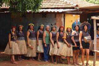 Marcolina já fez parto até em trator e abriu posto de saúde na marra Marcolina já fez parto até em trator e abriu posto de saúde na marra