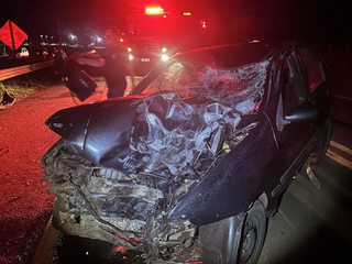 Dois morrem e crianças ficam feridas em acidente entre carro e moto Dois morrem e crianças ficam feridas em acidente entre carro e moto