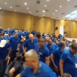 Multa sobe para R$ 200 mil se &ocirc;nibus n&atilde;o voltarem a partir das 6h desta quarta