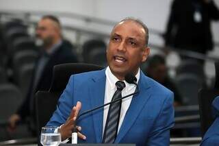 Vereadores decidem regulamentar feira alvo de reclamação no Vilas Boas Vereadores decidem regulamentar feira alvo de reclamação no Vilas Boas