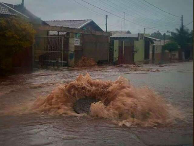 A&ccedil;&atilde;o pede obras urgentes para acabar com enchentes em Terenos