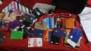 PF apreende escopeta e faz prisão em ofensiva contra esquema bilionário de droga PF apreende escopeta e faz prisão em ofensiva contra esquema bilionário de droga