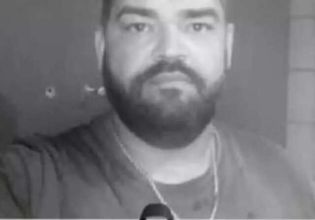 Motociclista morre ap&oacute;s ser atingido por carro em cruzamento 