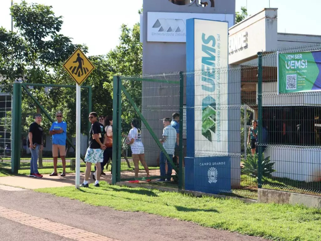 UEMS abre inscri&ccedil;&otilde;es para cursos on-line de ingl&ecirc;s e espanhol em janeiro