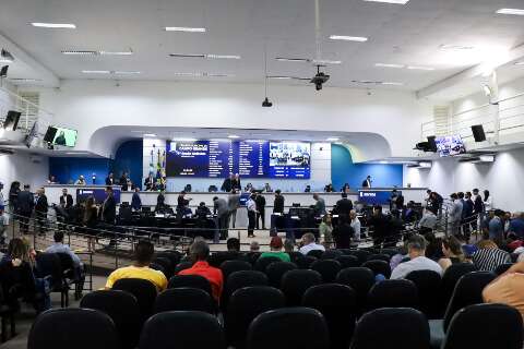 C&acirc;mara derruba decreto que corta adicional de plant&atilde;o de profissionais de sa&uacute;de