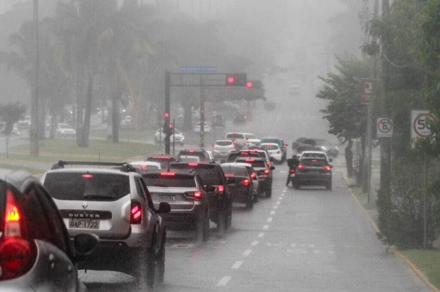 Distribui&ccedil;&atilde;o irregular de chuvas marca primeira quinzena de dezembro