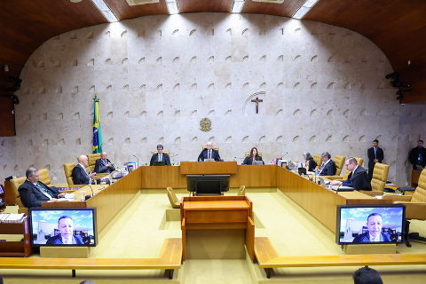 Por maioria, STF mant&eacute;m regime tribut&aacute;rio diferenciado para agrot&oacute;xicos