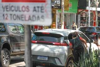 Sem ônibus nas ruas, como você está indo ao trabalho? Sem ônibus nas ruas, como você está indo ao trabalho?