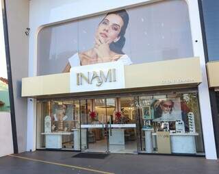 Descontos de Natal na Inami: At&eacute; 30% off em &oacute;culos e joias em ouro